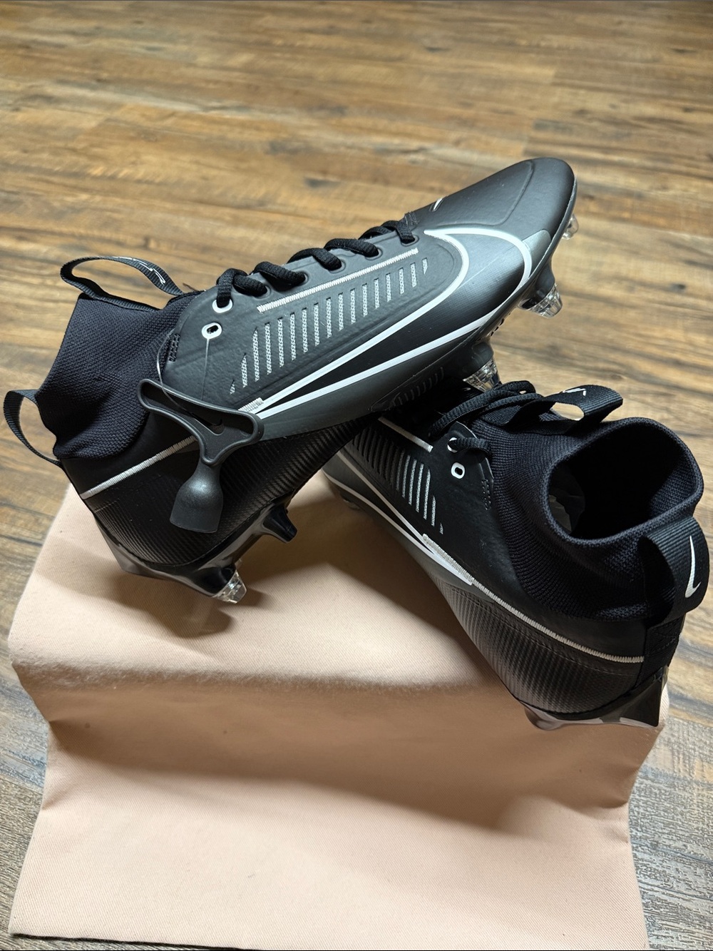Nike Vapor Edge Pro 360 2 Detachable Football Cleats. WIDE FIT!!